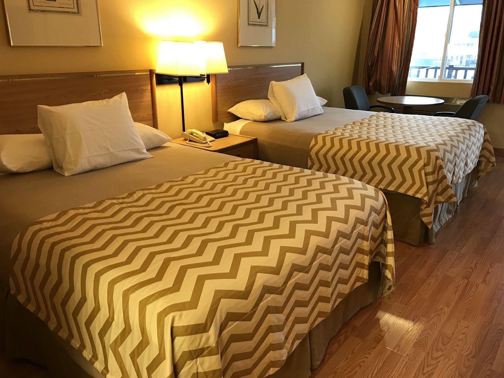 Travelodge By Wyndham Tacoma Near Mcchord Afb Exterior foto