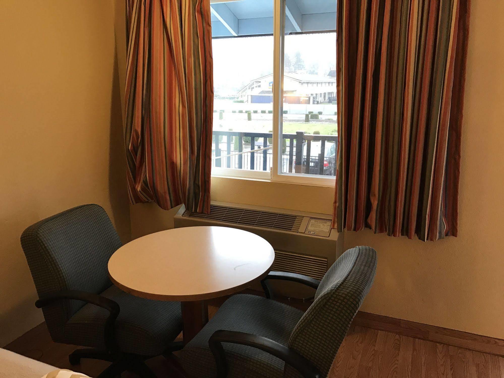 Travelodge By Wyndham Tacoma Near Mcchord Afb Exterior foto