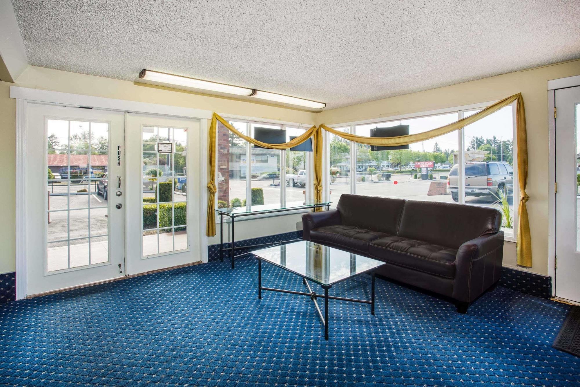 Travelodge By Wyndham Tacoma Near Mcchord Afb Exterior foto