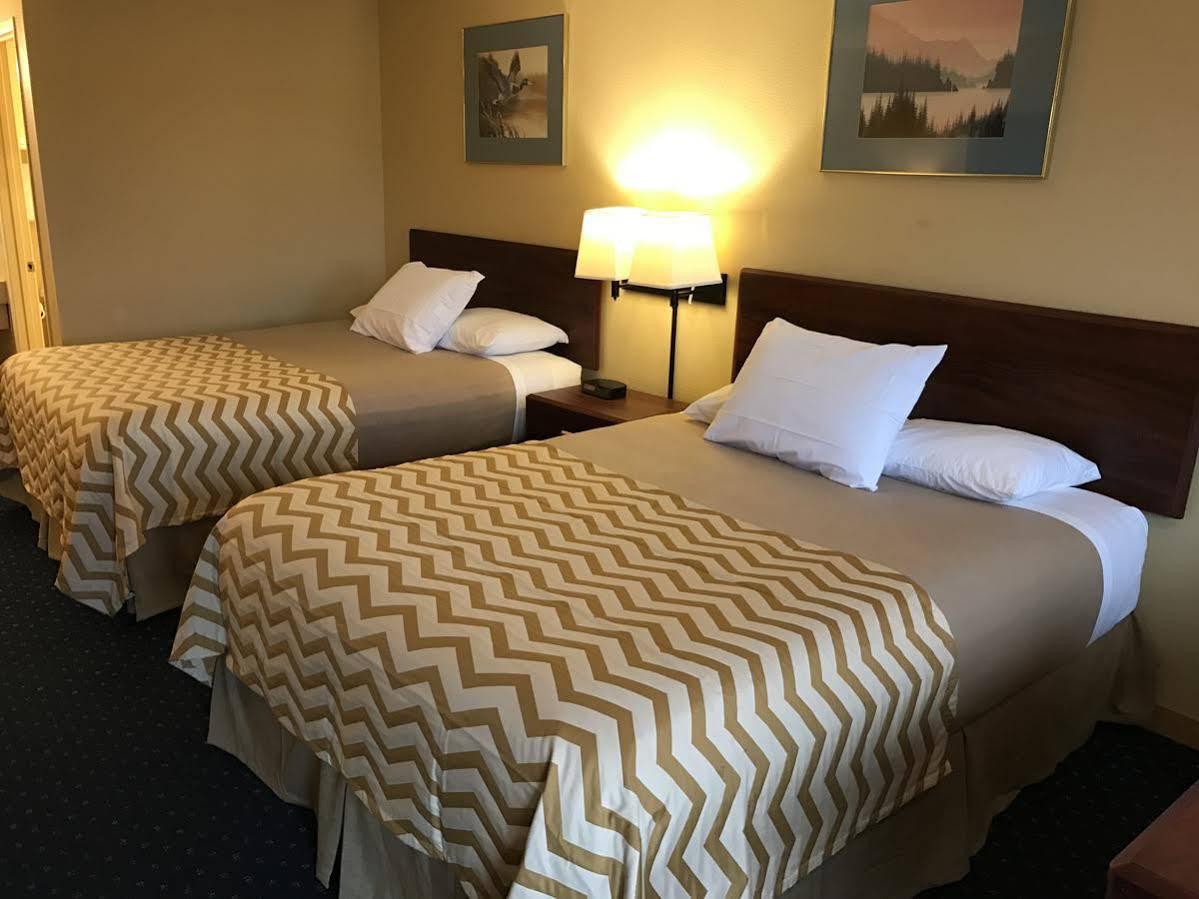 Travelodge By Wyndham Tacoma Near Mcchord Afb Exterior foto